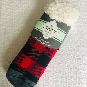 ✨🏷 NWT Vegan Pudus Slipper Socks 🧦 ✨🏷